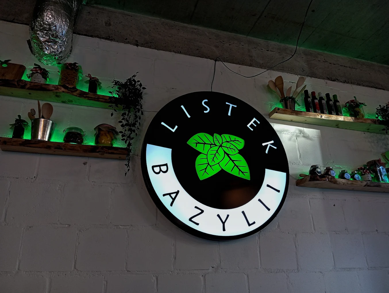 Wnętrze Listek Bazylii